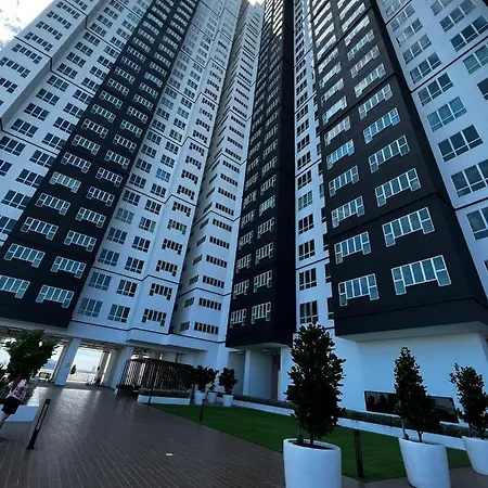 Amber Cove Apartment Malacca Exterior photo